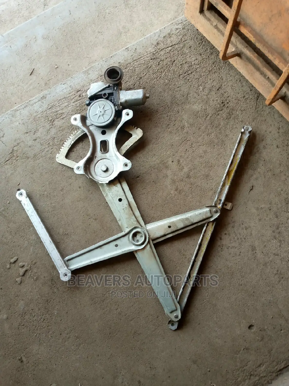 Landcruiser V8 LC200 Door Window Winding Machine