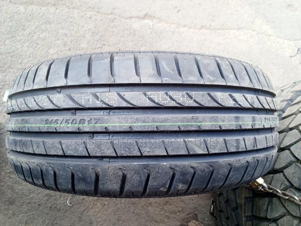 215/50r17 Vantage - main view