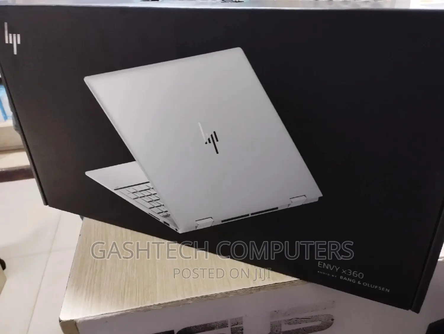 New Laptop HP Envy 15 8GB Intel Core I5 SSD 512GB