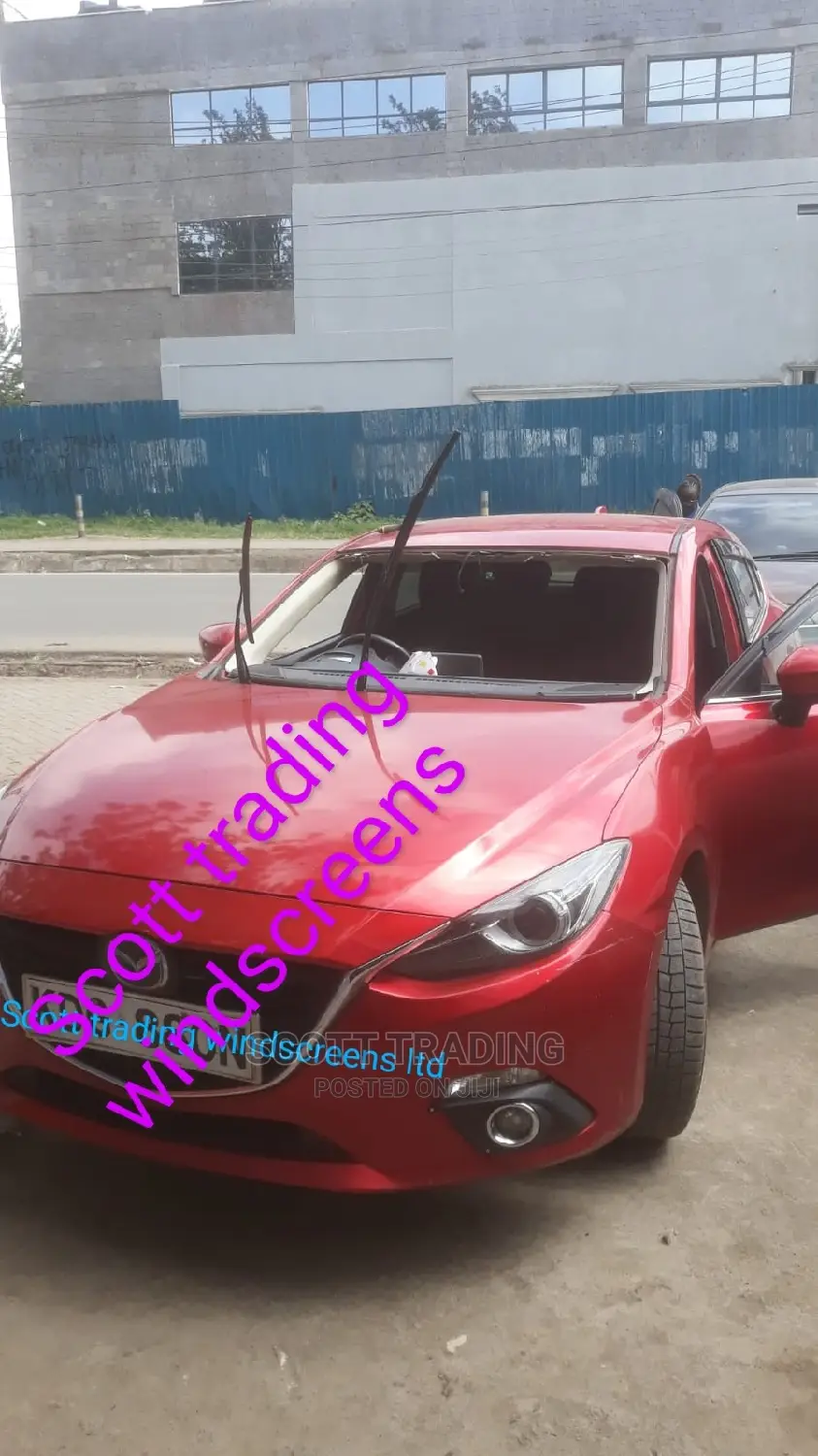 Mazda Axela 2016 Windscreen