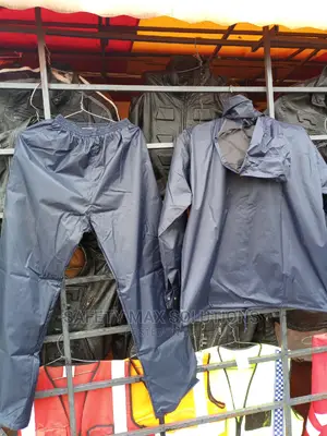 Rain Suit/Waterproof Suit