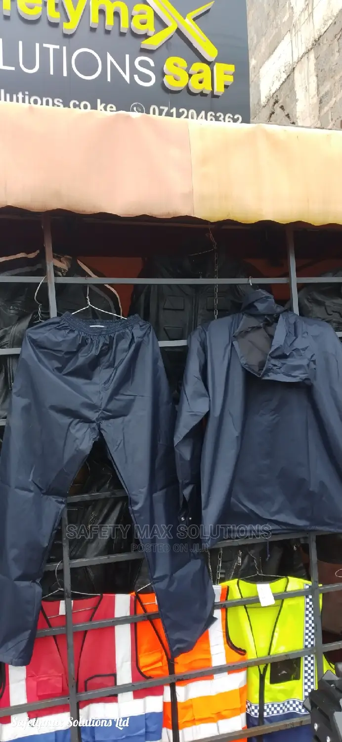 Rain Suit/Waterproof Suit