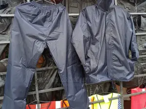 Rain Suit/Waterproof Suit