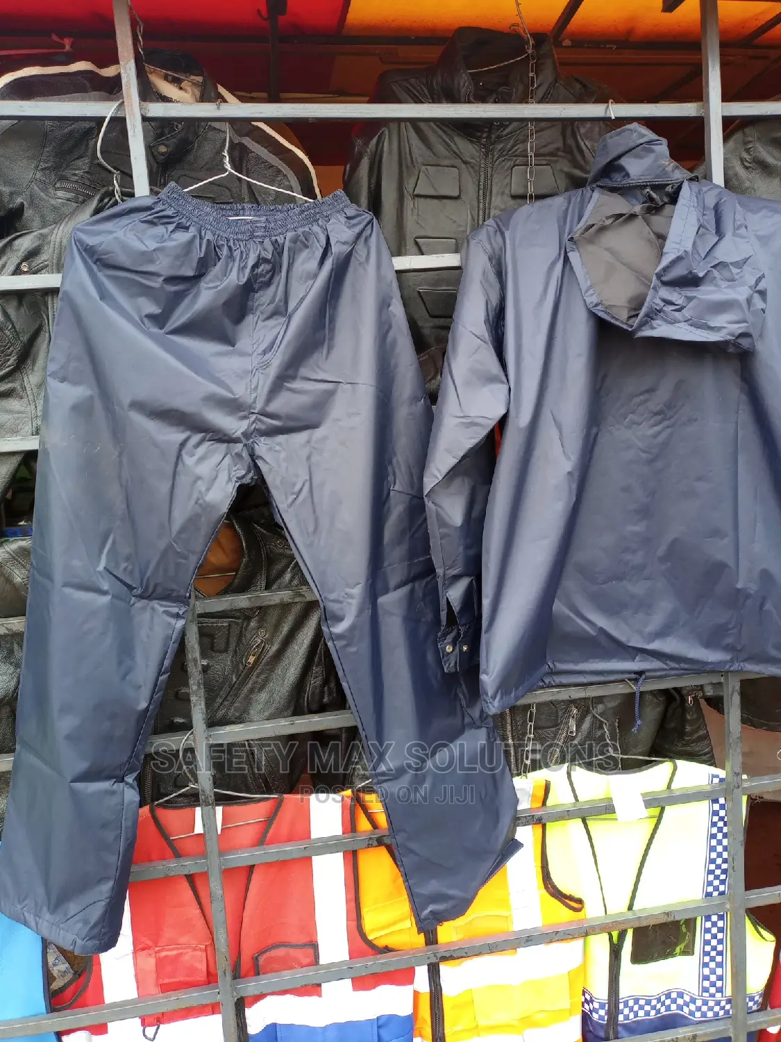 Rain Suit/Waterproof Suit