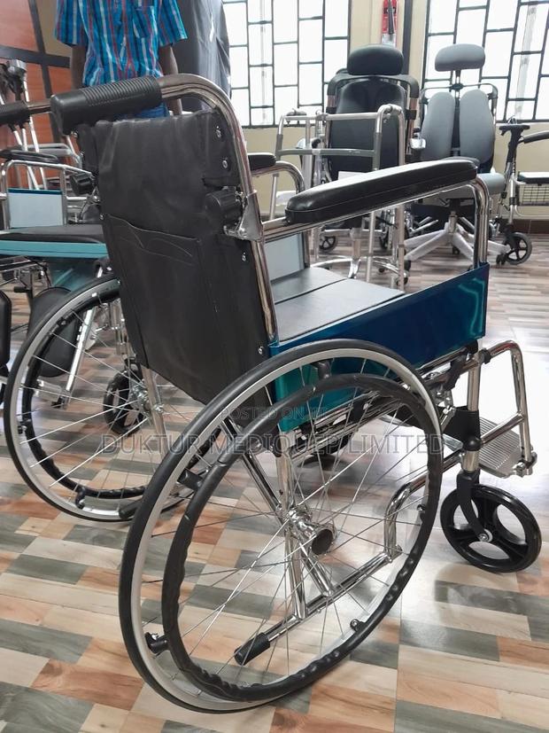 Standard Commode Wheelchair, Maximum Load of 100kgs - thumbnail 3