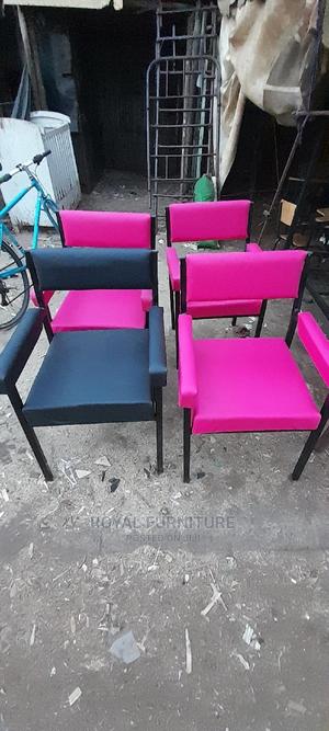 Salon Waiting Seat - main view