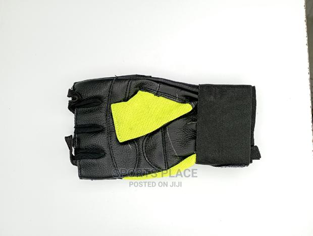 Workout Gym Gloves - thumbnail 2