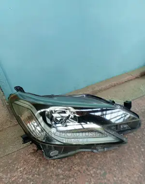 Mark X 2015 Xenon Headlights