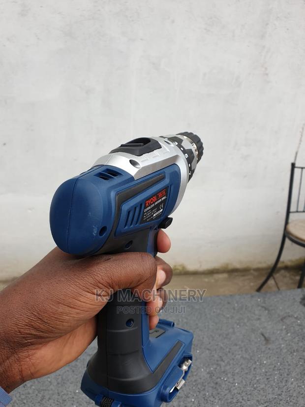 Cordless Impact Drill - thumbnail 3