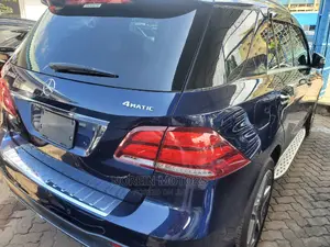 Mercedes-Benz GLE-Class 2017 Blue