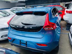 Volvo V40 2016 Blue