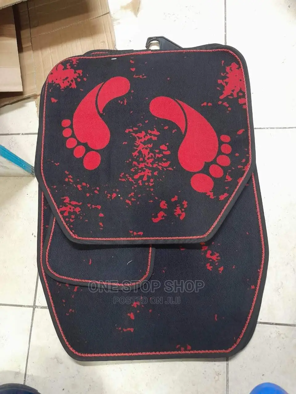 5pc Standard Size Woolen Mats With Red Footprint