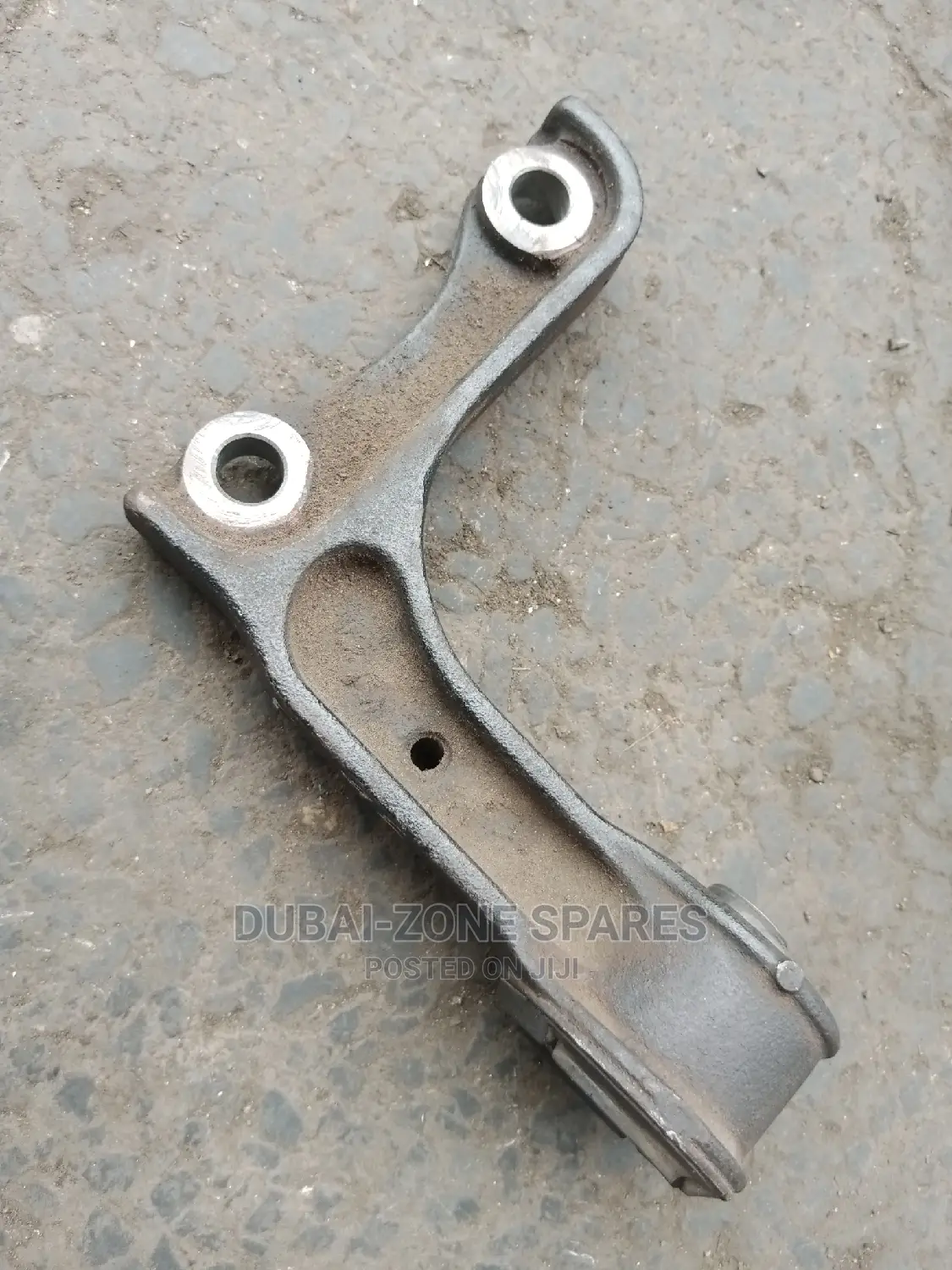Front Differential Mount Prado J95.