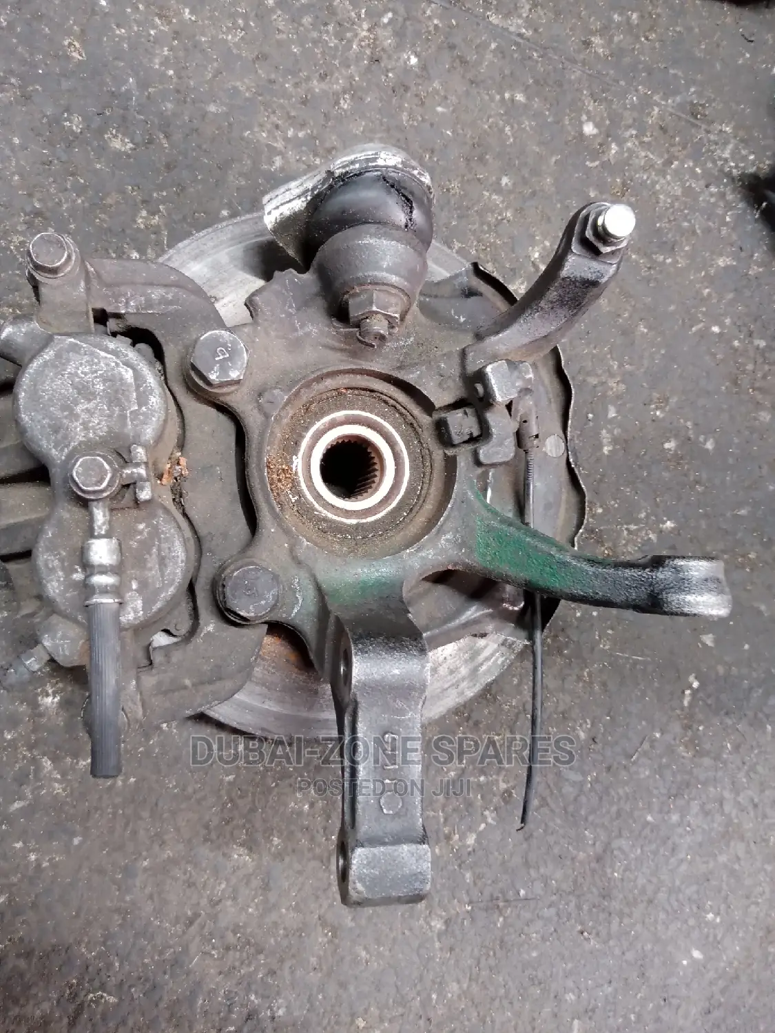 Front Sheel Hub Nissan X-Trail Available.