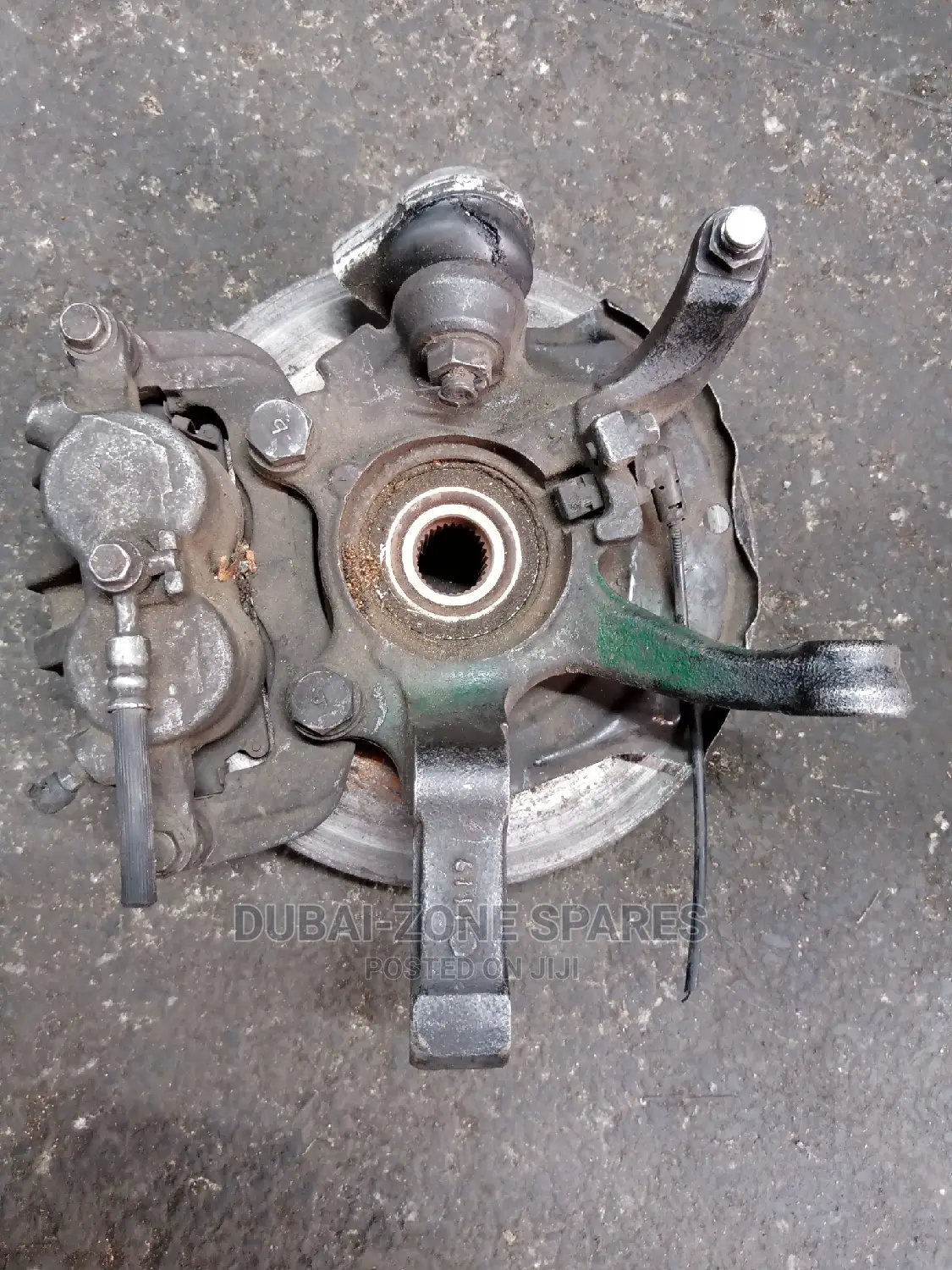 Front Sheel Hub Nissan X-Trail Available.