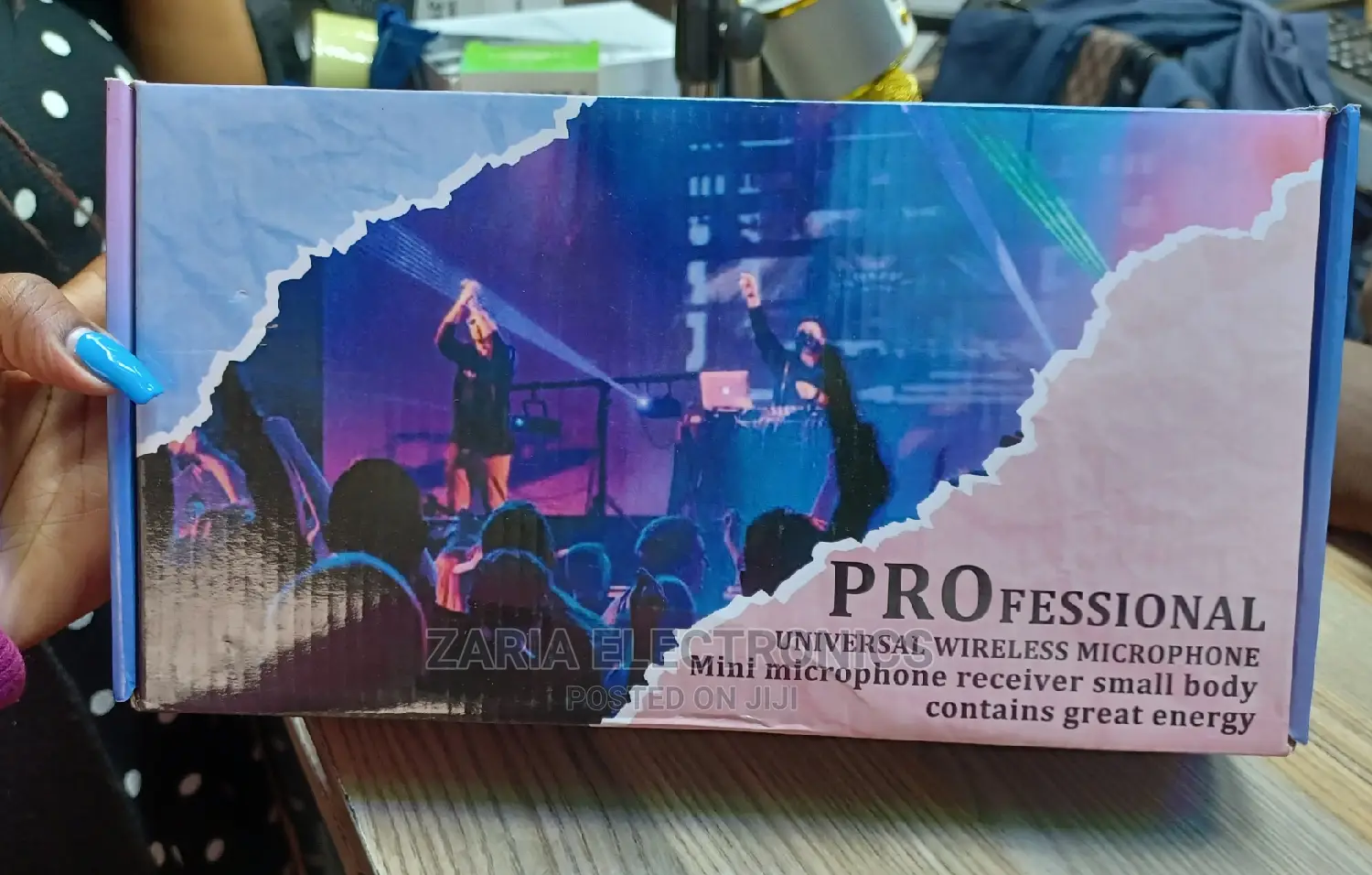 Professional Wireless Microphone( 2pcs)
