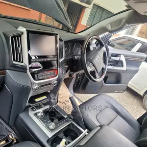 Toyota Land Cruiser 2018 Matt Black