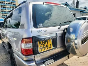 Toyota Land Cruiser 2007 Silver