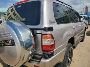 Toyota Land Cruiser 2007 Silver