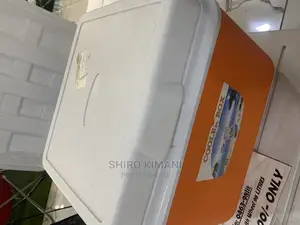 Quality 26l Cooler Box