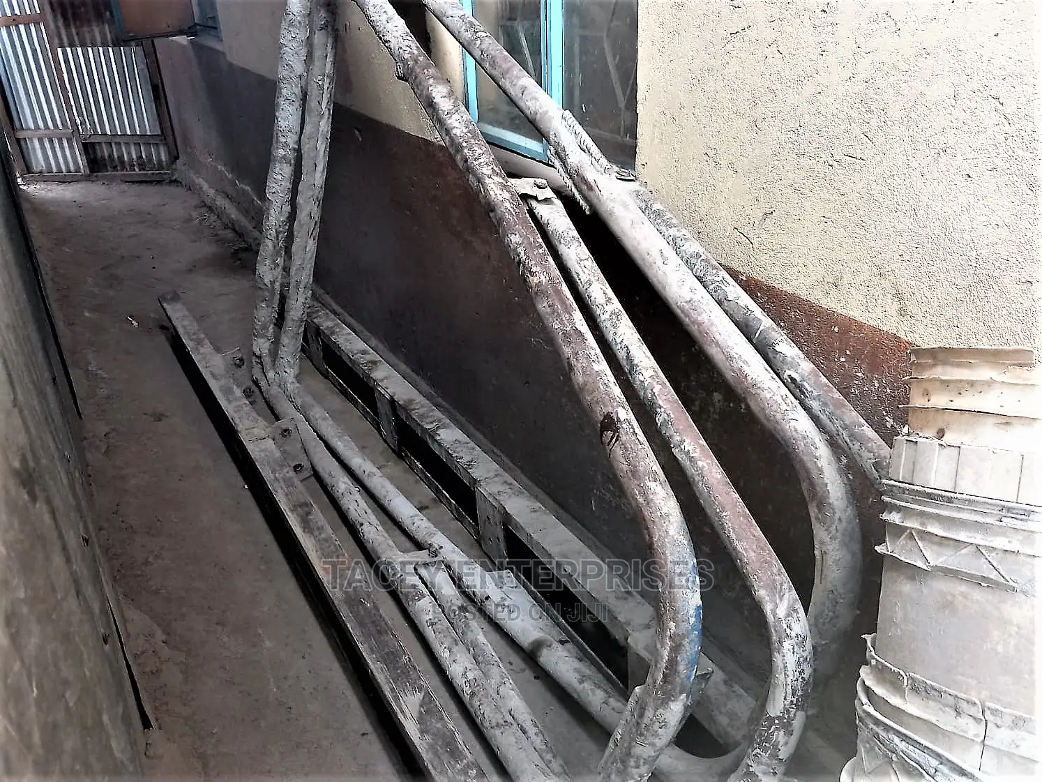 Used Concrete Hoist / Crane