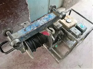 Used Concrete Hoist / Crane