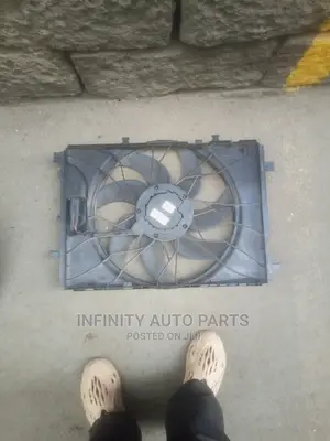 Mercedes Benz W204 Fan
