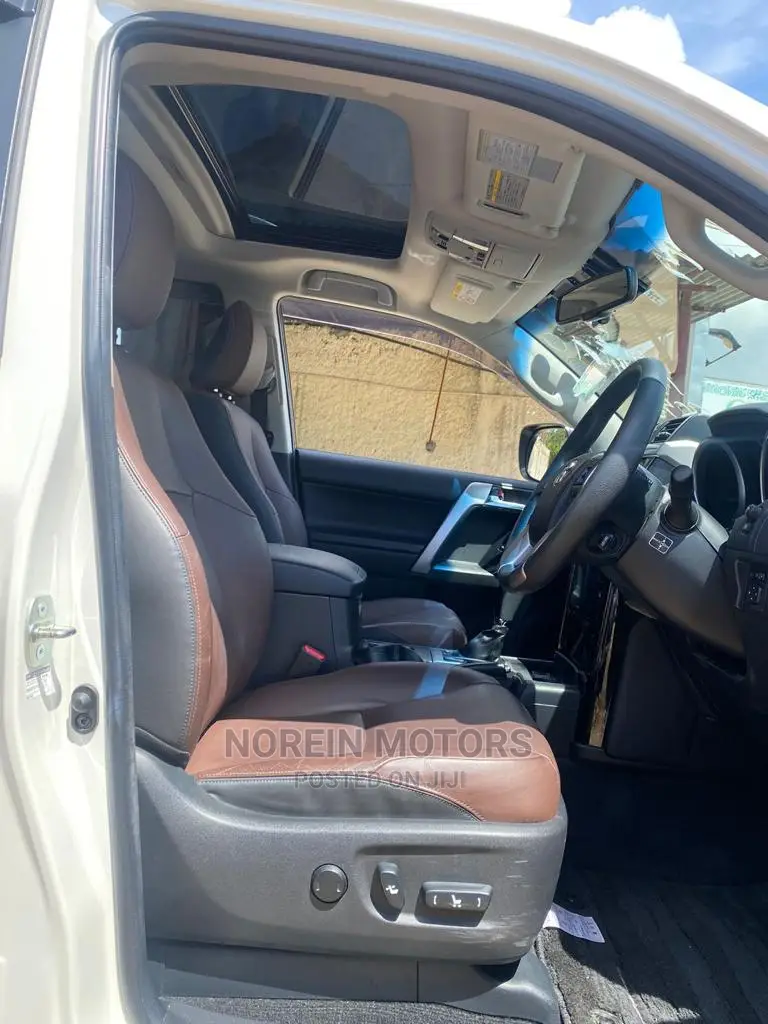 Toyota Land Cruiser Prado 2016 Off white