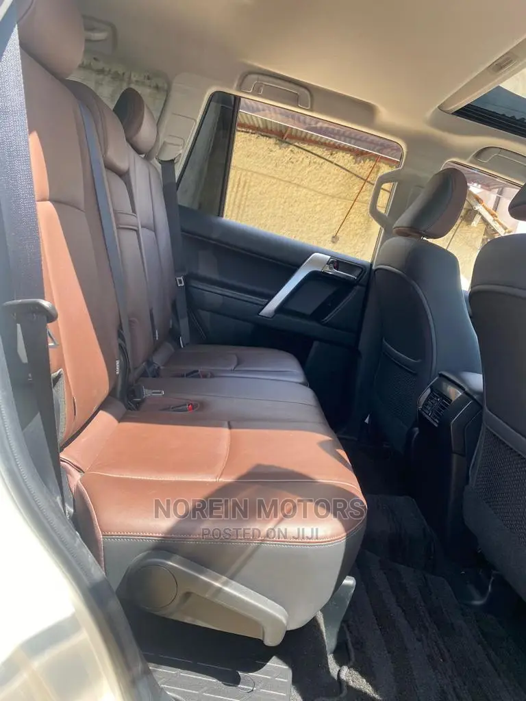 Toyota Land Cruiser Prado 2016 Off white