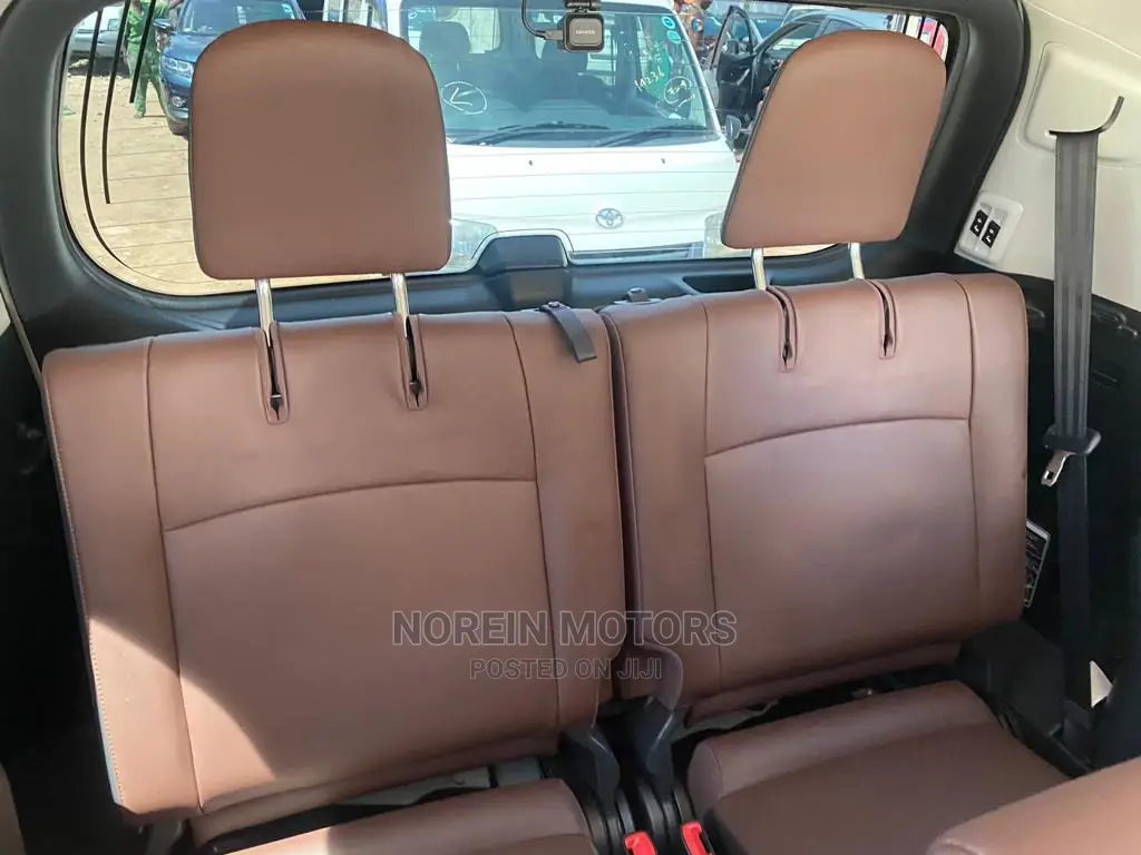 Toyota Land Cruiser Prado 2016 Off white