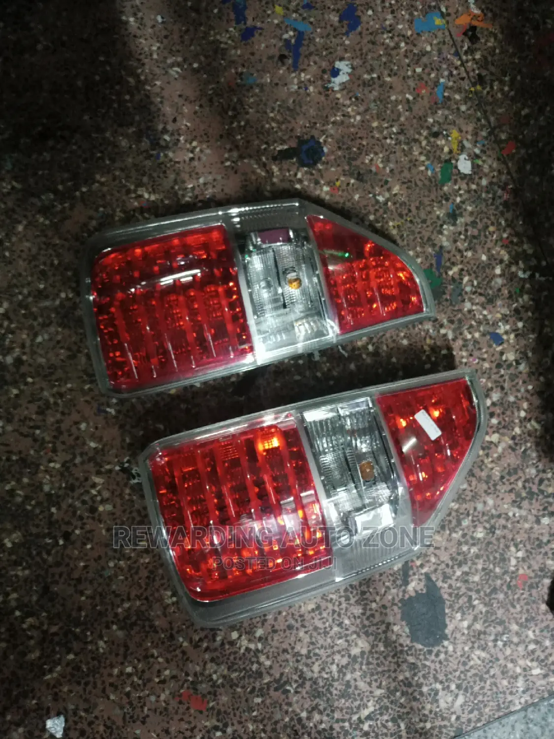 Noah 2009 Taillight.