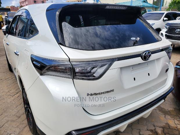 Toyota Harrier 2017 Off white - thumbnail 4