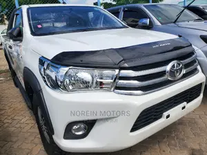 Toyota Hilux 2016 White
