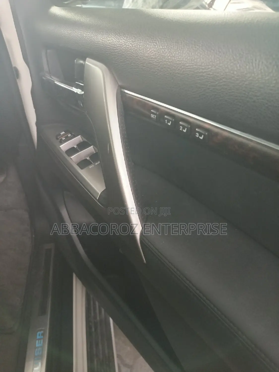 Toyota Land Cruiser 4.6 V8 ZX 2016