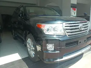 Toyota Land Cruiser 2016 Black