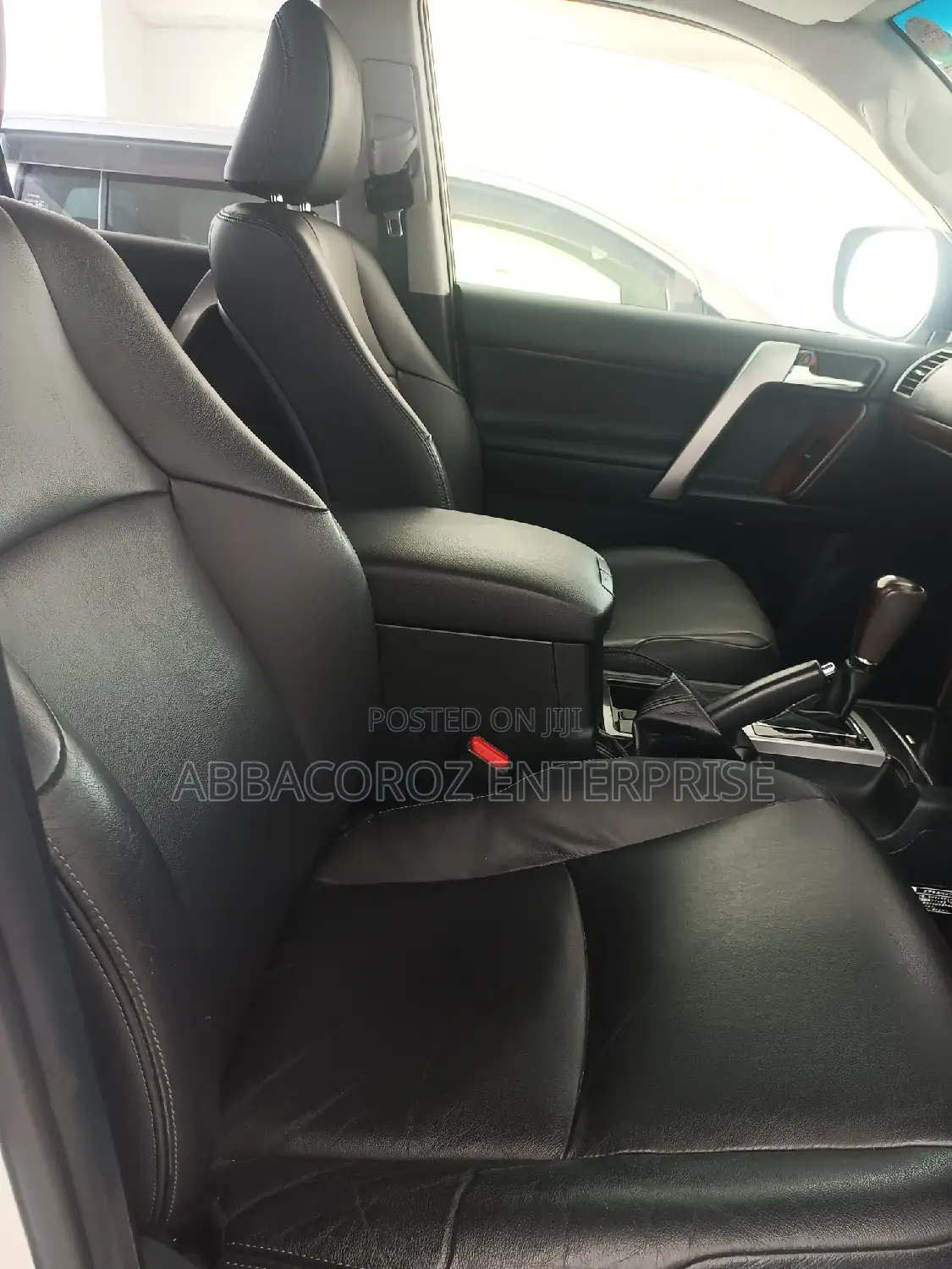Toyota Land Cruiser 2016 White