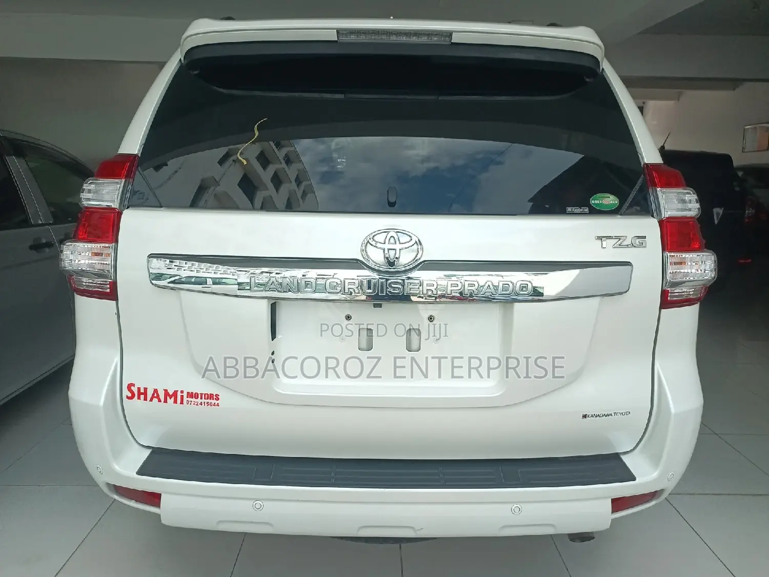 Toyota Land Cruiser 2016 White