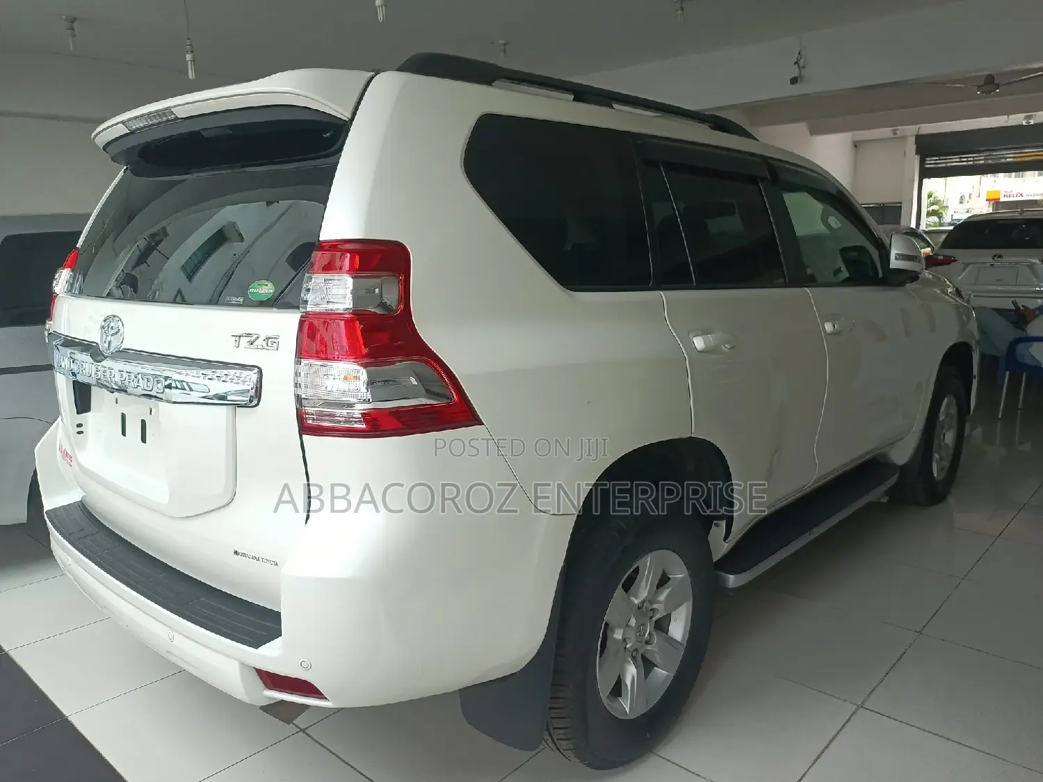 Toyota Land Cruiser 2016 White