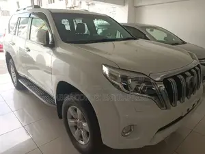 Toyota Land Cruiser 2016 White