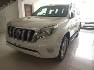 Toyota Land Cruiser 2016 White