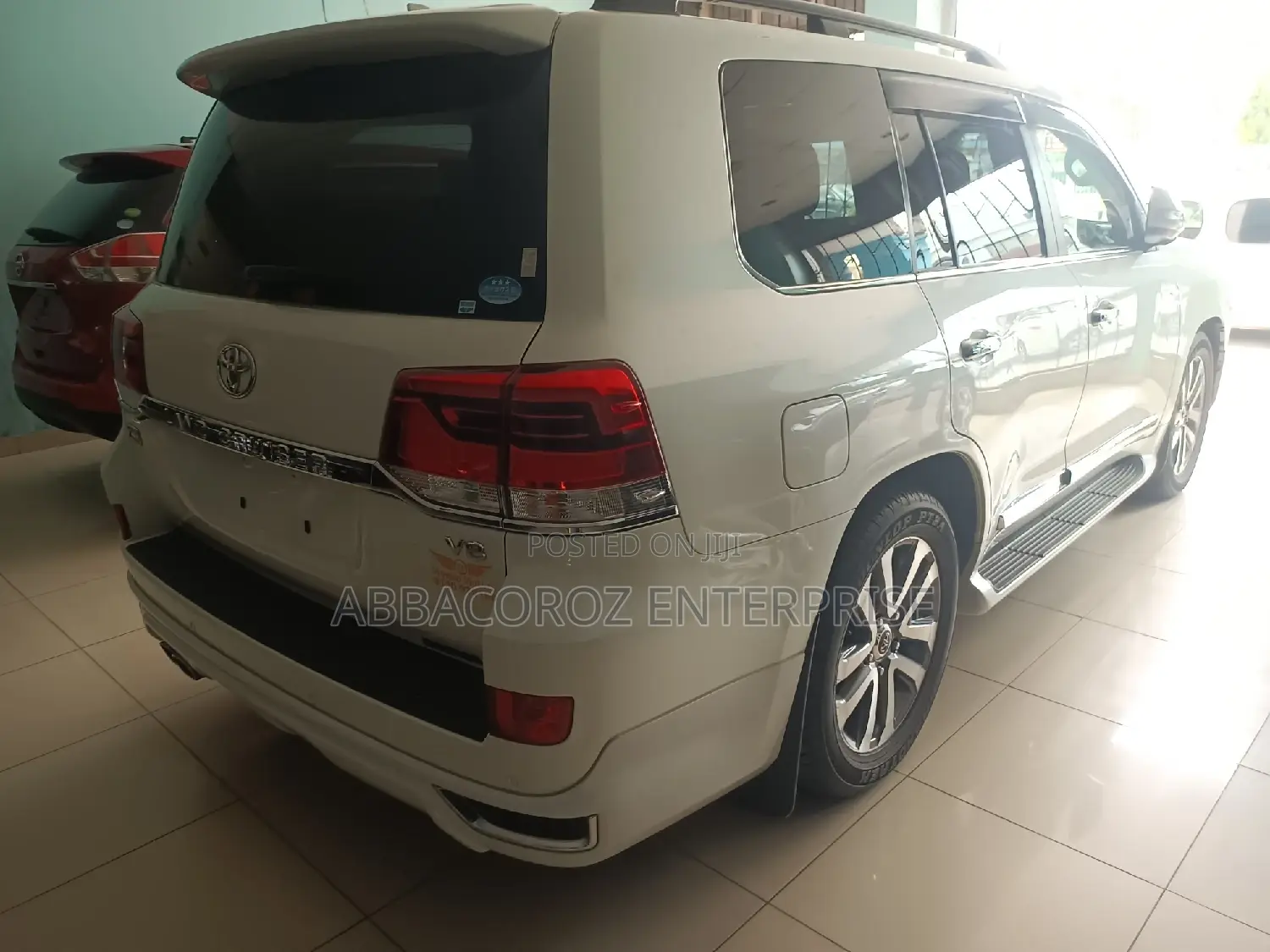 Toyota Land Cruiser 2016 White