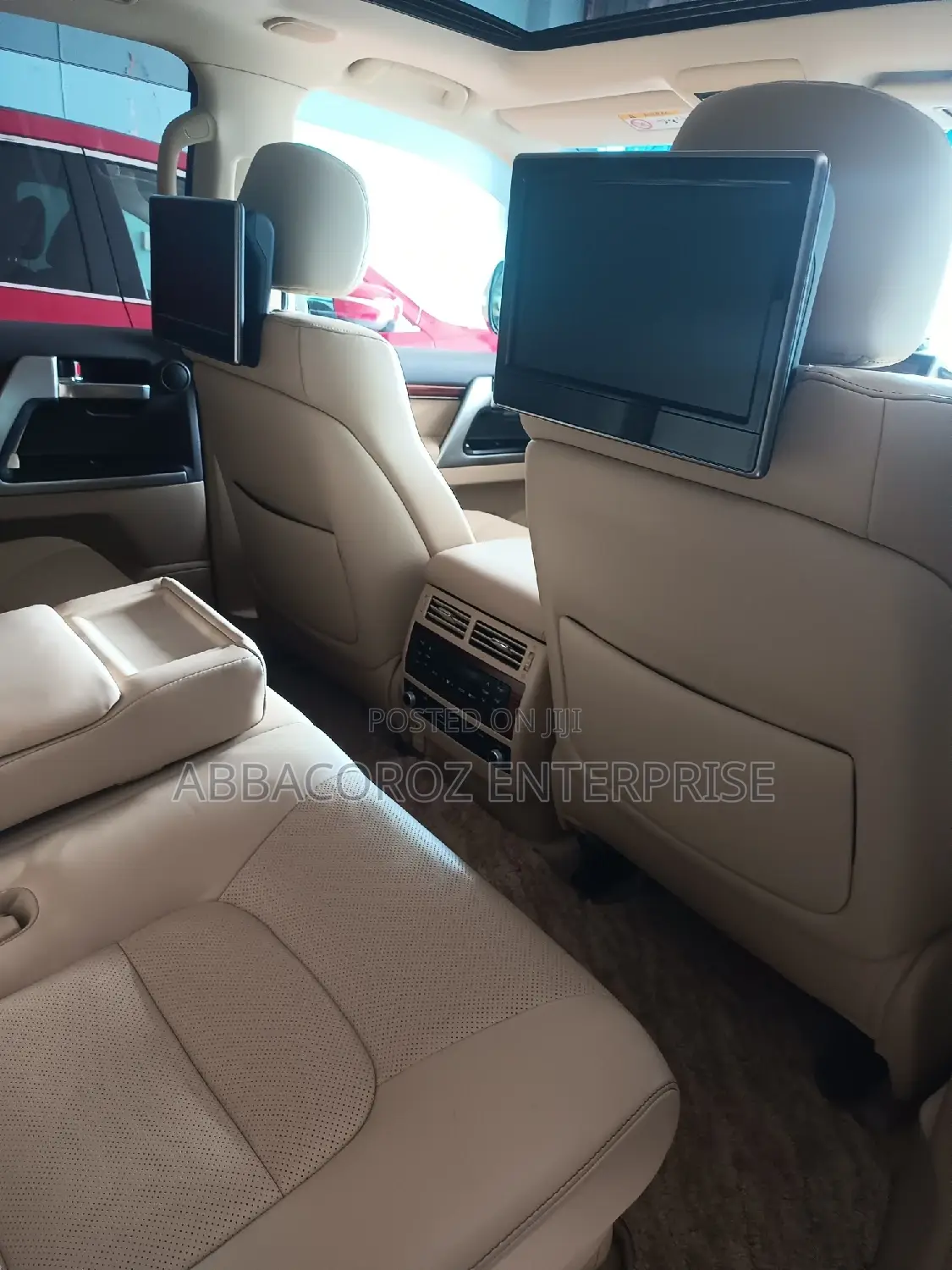 Toyota Land Cruiser 2016 White