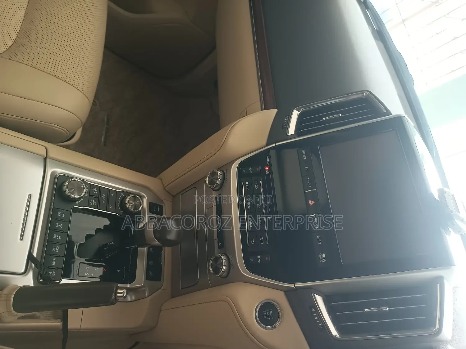 Toyota Land Cruiser 2016 White