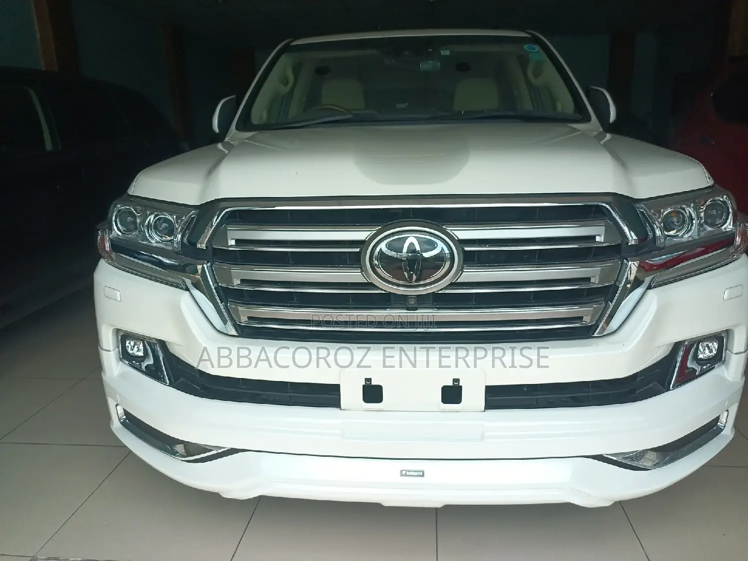 Toyota Land Cruiser 2016 White