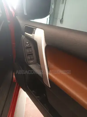 Toyota Land Cruiser Prado 2016 Red