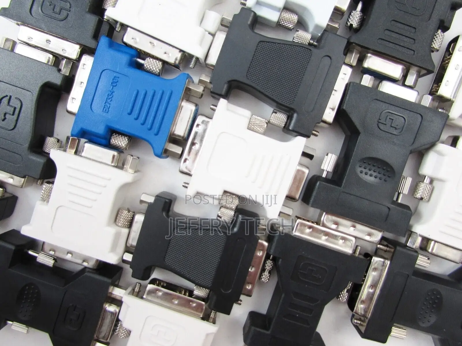 DVI-I Dual Link Male to VGA DE-15 Female Adapter Lenovo Repl