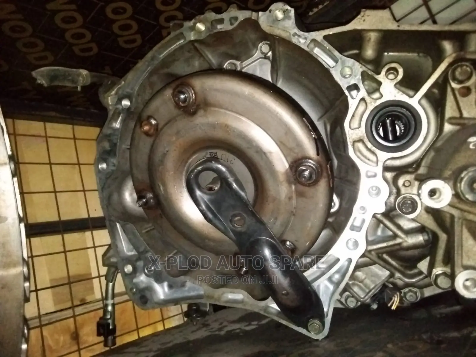 Nissan (X-Trail, Serena, Bluebird, Dualis) Mr20-4wd Gearbox