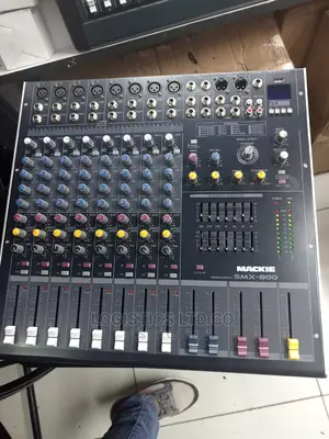 Mackie 8 Channels Plain Mixer SMX 800