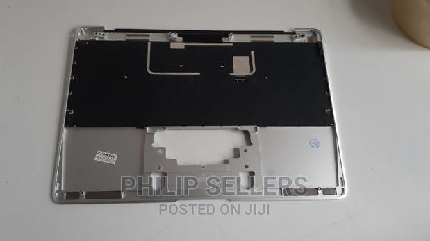 Macbook Topcase Available