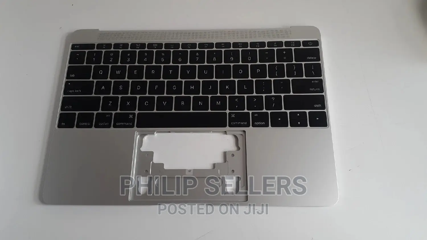 Macbook Topcase Available